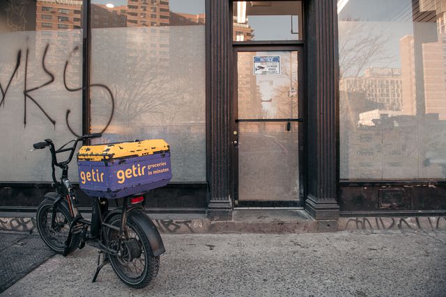 Getir delivery bike on the LES.